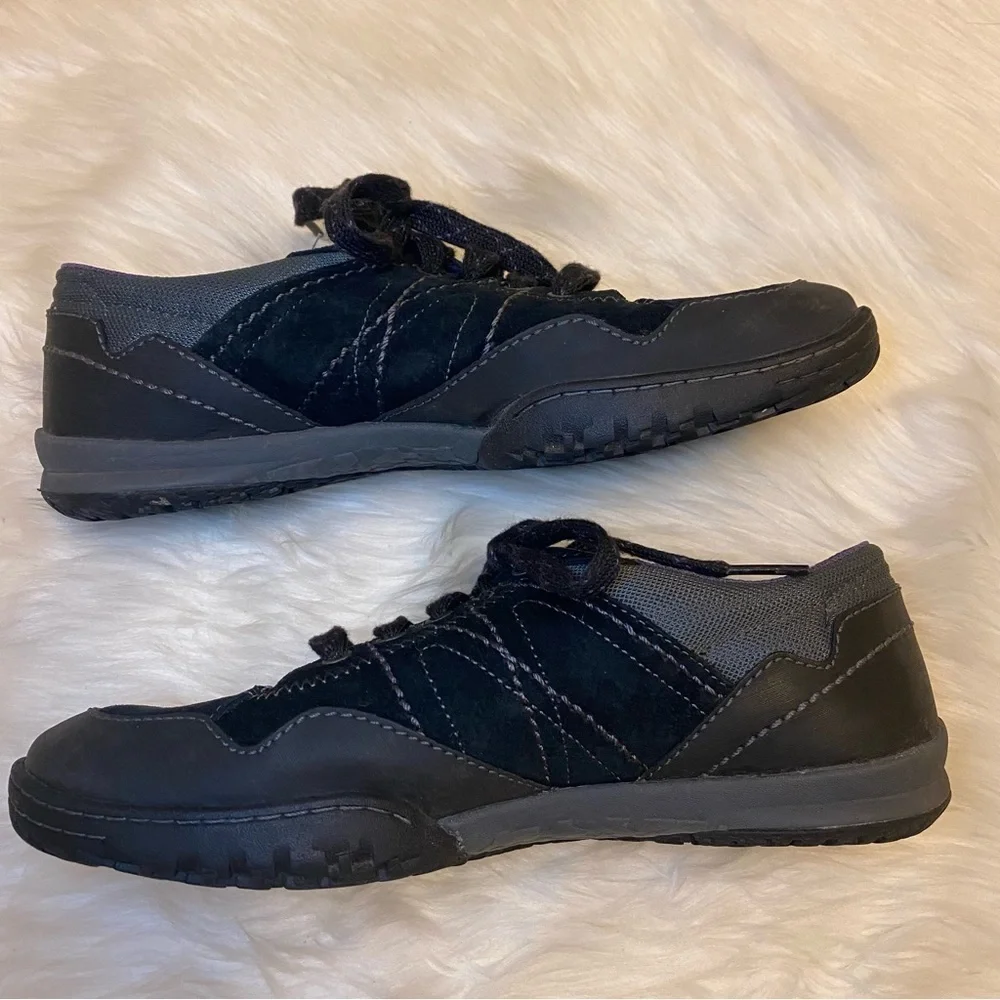 Merrell Black & Purple Sneakers Size 6.5
